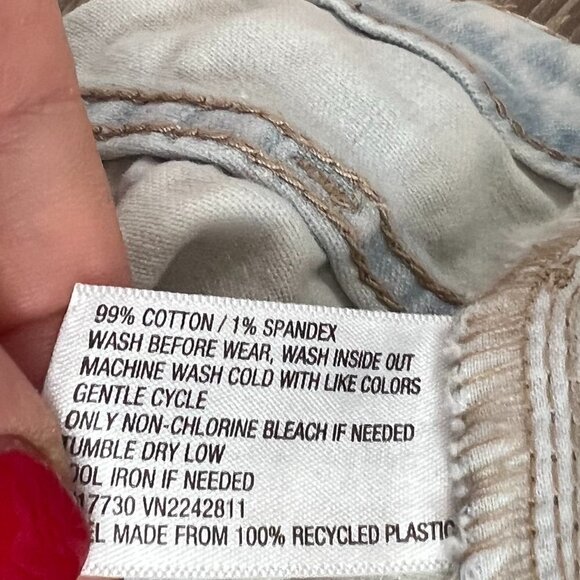 Wild Fable Cut Off Shorts Plus Size 18 Raw Edge Blue Light Wash Denim High Rise - Picture 3 of 6